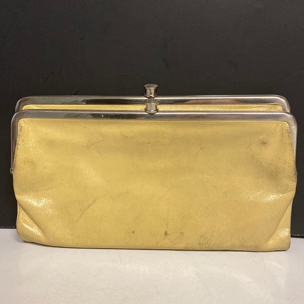 HOBO Lauren Cream Bifold Leather Organizer Wallet